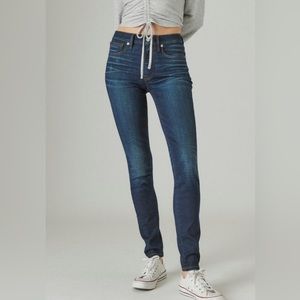 8/29 Lucky Brand Bridgette Skinny denim jeans